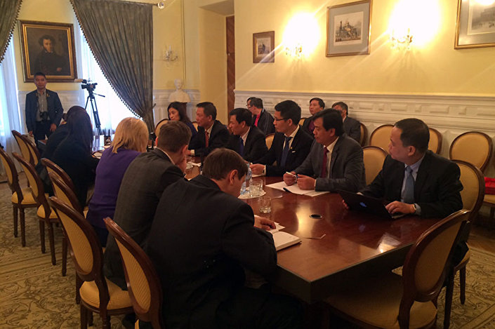 Cuộc gặp gỡ giữa hai Bộ trưởng Bộ Văn hóa LB Nga và Việt Nam