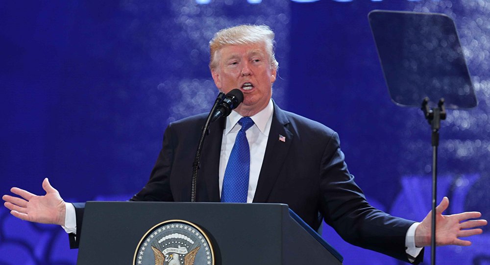 Image result for Tại Hội Nghị APEC 2017 ở Đà Nẵng Việt Nam, Tổng Thống Hoa Kỳ Donald Trump